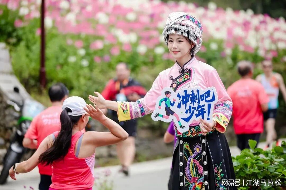 美网资格赛首轮两场金花德比开道，郑钦文上签被称进正赛无悬念